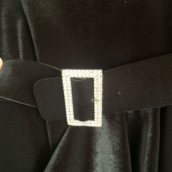 Floor length Black velvet dress - Picture 11 of 12